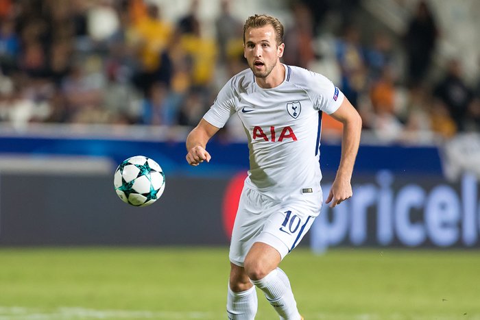 Harry Kane Playing For Spurs