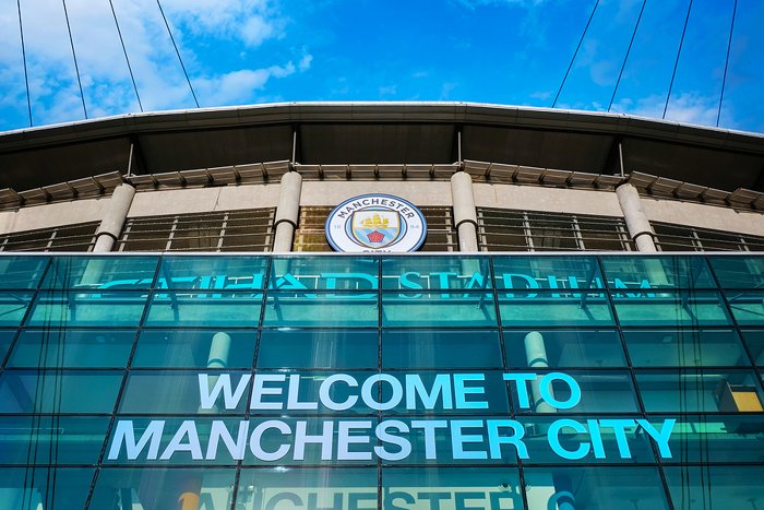 Welcome to Manchester City Sign
